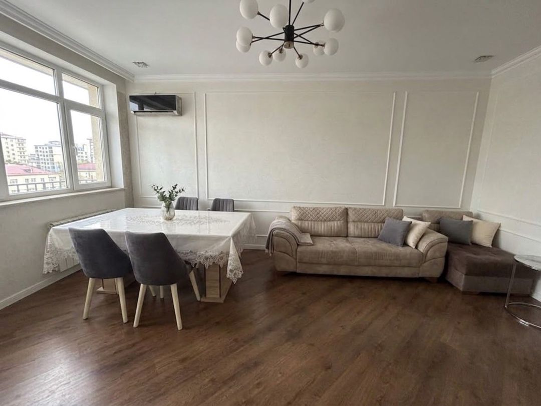 Satılır 6 otaqlı həyət evi/bağ evi 200 m² — Ev, villa, Bakı (3)
