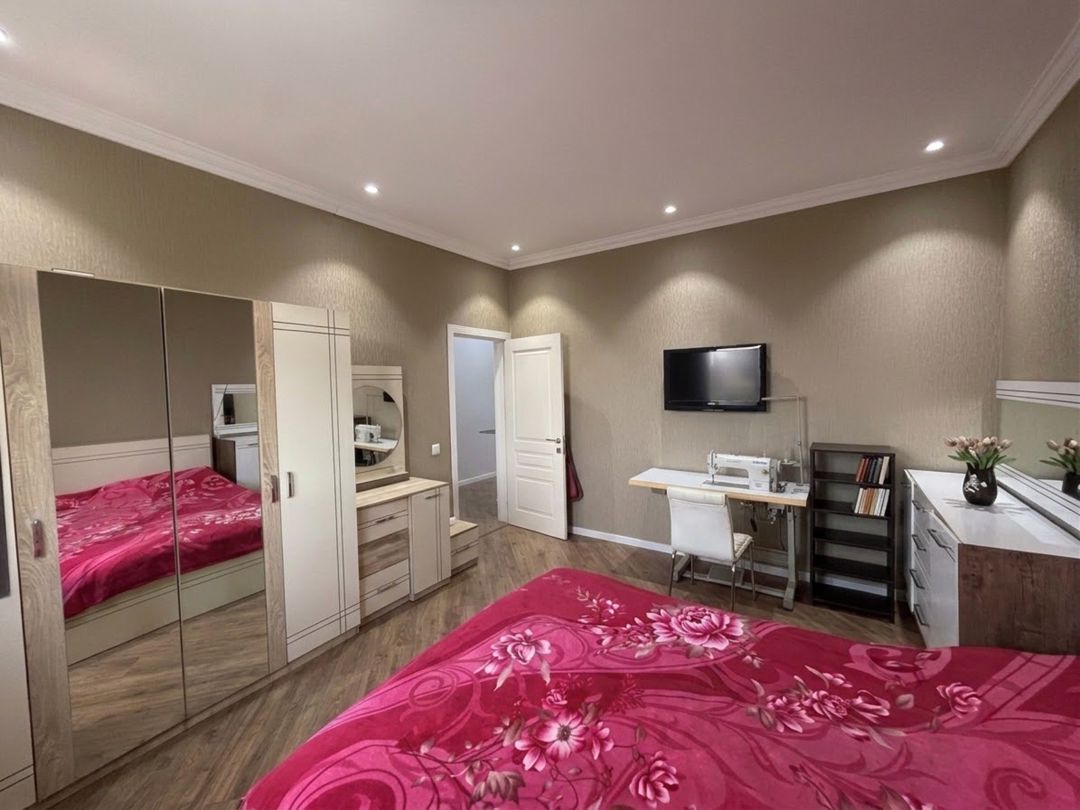 Satılır 6 otaqlı həyət evi/bağ evi 200 m² — Ev, villa, Bakı (9)