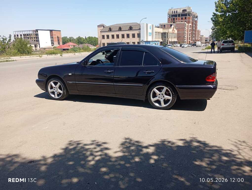 Mercedes E 200, 2.0 L, 1997 il, 300 000 km 09-BR-749 — Avtomobillər, Gəncə (4)