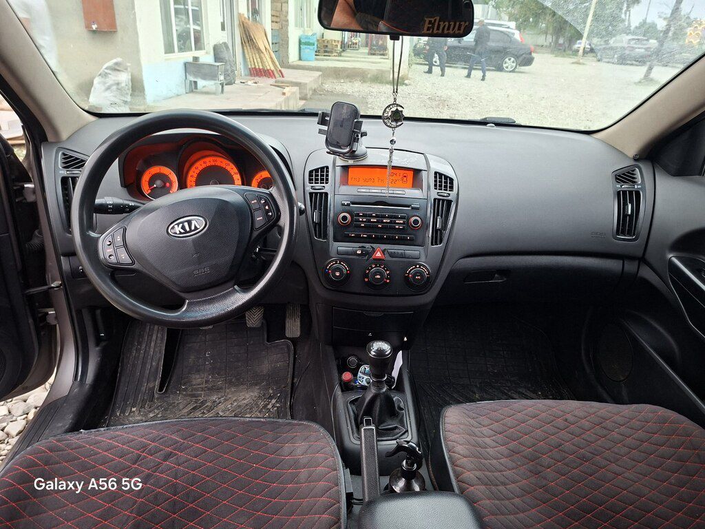 Kia Ceed SW, 1.6 L, 2008 il, 320 000 km — Avtomobillər, Bakı (4)