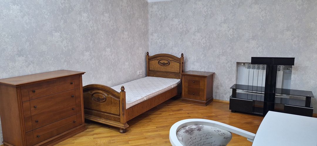 İcarəyə verilir 4 otaqlı yeni tikili 200 m² — Mənzil, Bakı (12)