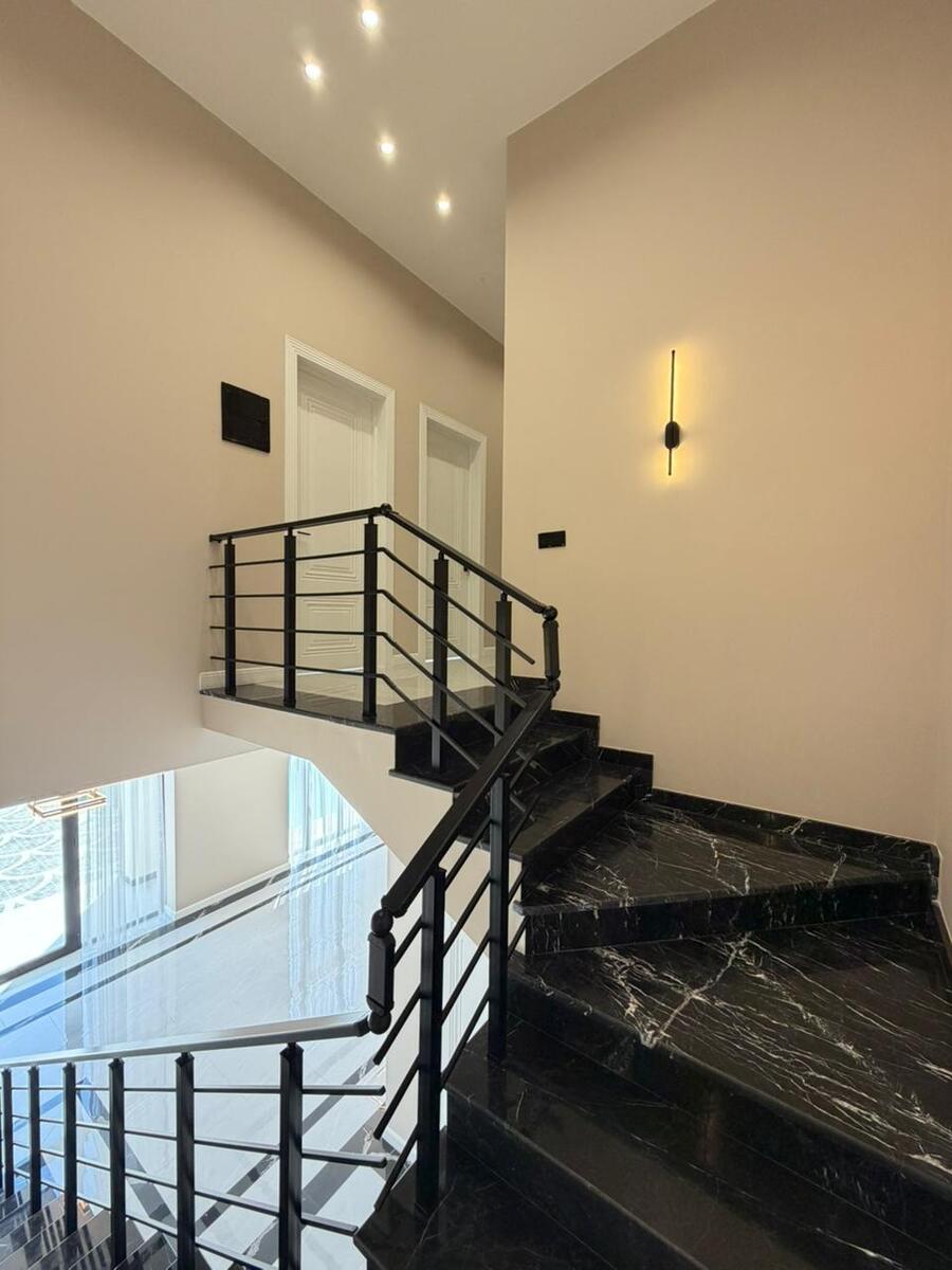 Satılır 4 otaqlı həyət evi/bağ evi 200 m² — Ev, villa, Bakı (11)