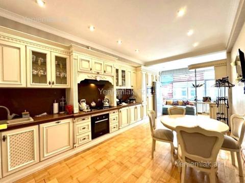 Satılır 3 otaqlı Bina evi menzil (Yeni tikili), 175 m², Nəsimi rayonu — Gulya x
