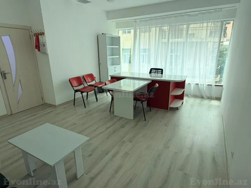 Kirayə verilir Ofis 30 m² Bakı, Nəsimi r., 28 May m — Bakı
