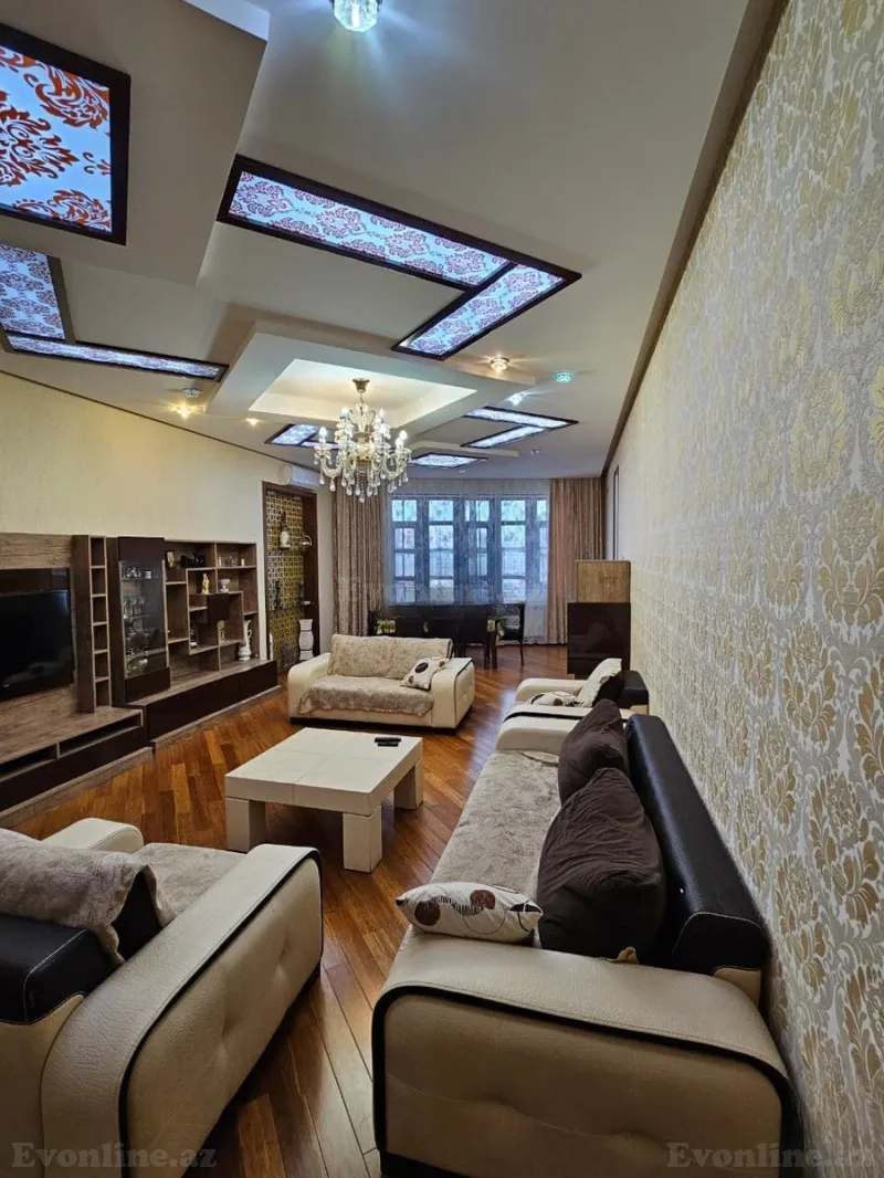 Satılır 4 otaqlı Mənzil Yeni tikili 200 m² Bakı, Yasamal r., Elmlər Akademiyası m — Mənzil, Bakı (2)