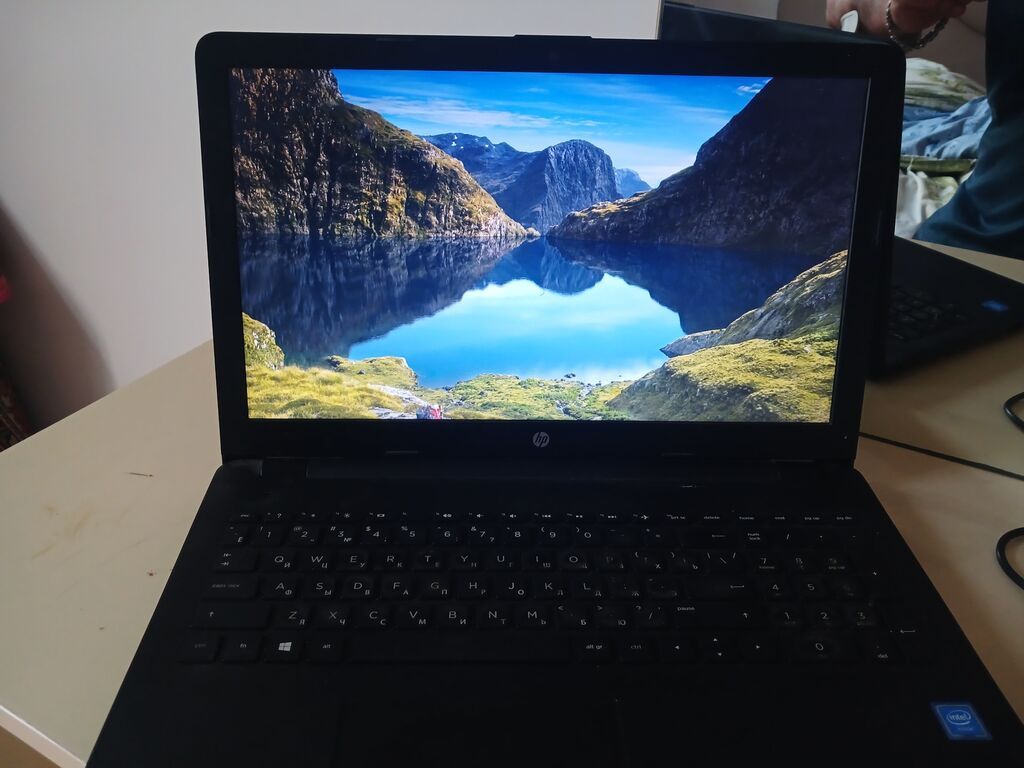 HP noutbuk - Brend/model: HP (15.6 düym ekran) - Prosessor: Intel — HP, Tovuz (4)