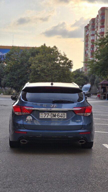 Hyundai i40, 1.7 L, 2011 il, 300 000 km 77-DM-640 — Avtomobillər, Bakı (2)