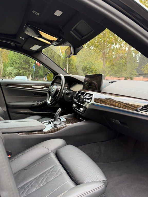 BMW 530e, 2.0 L, 12 kWh, 2023 il, 79 000 km — Avtomobillər, Mingəçevir (10)
