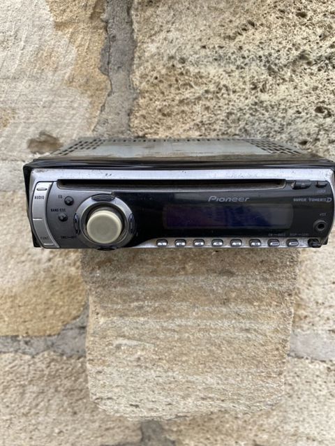 Pioneer avtomobil maqnitofonu (1-DIN) - Ön paneldə USB yoxdur; CD/MP3 — Şəmkir