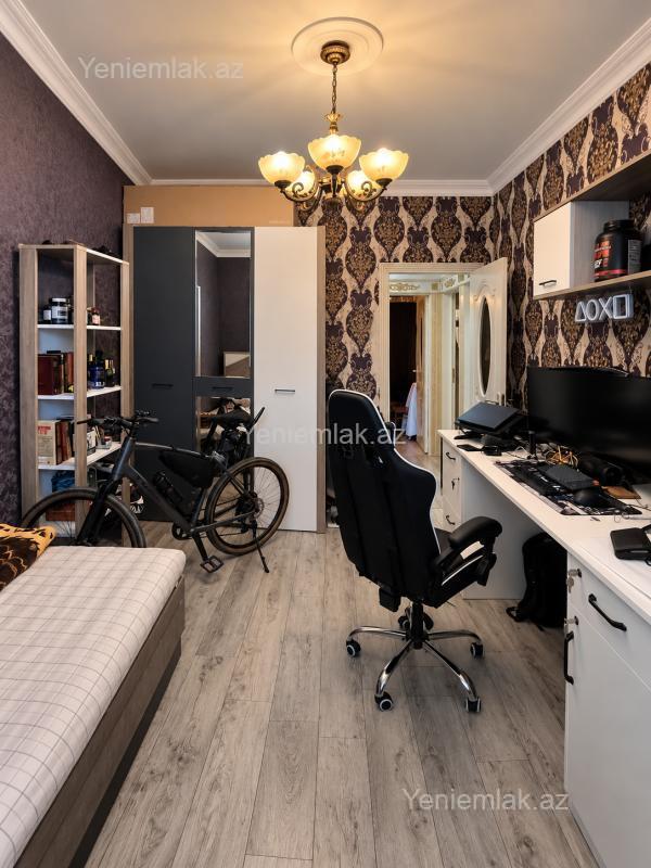 Satılır 4 otaqlı Bina evi menzil (Köhnə tikili), 100 m², Xətai rayonu — Mənzil, Bakı (9)