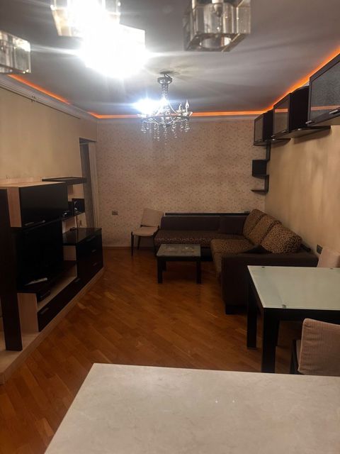 İcarəyə verilir 2 otaqlı köhnə tikili 45 m² — Bakı