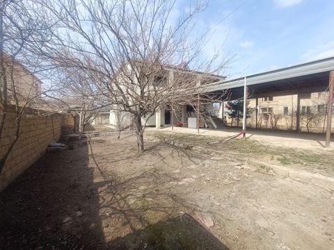 Satılır 9 otaqlı həyət evi/bağ evi 300 m² — Bakı