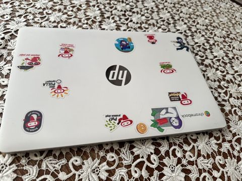HP Chromebook noutbuk Xüsusiyyətlər: - Platforma: ChromeOS (Google — Bakı