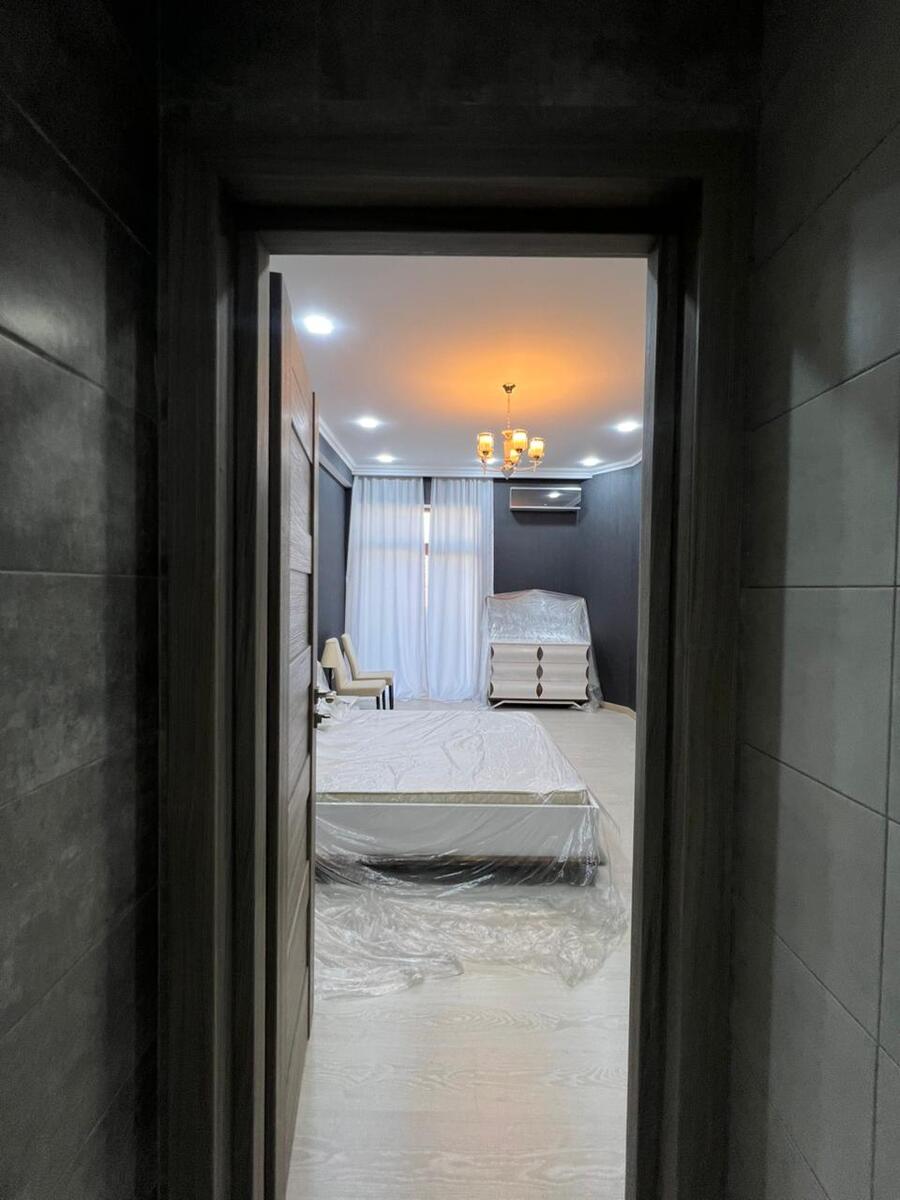 İcarəyə verilir 3 otaqlı yeni tikili 130 m² — Mənzil, Bakı (10)