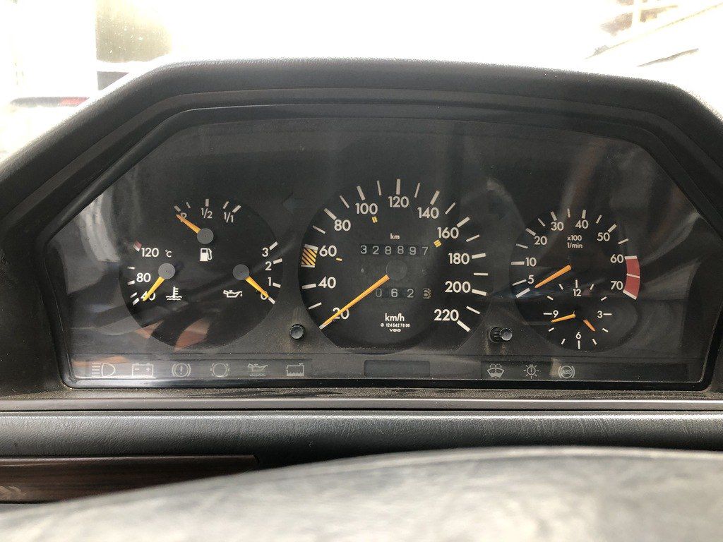 Mercedes 230 E, 2.3 L, 1990 il, 328 000 km 31-BE-558 — Avtomobillər, Bakı (3)