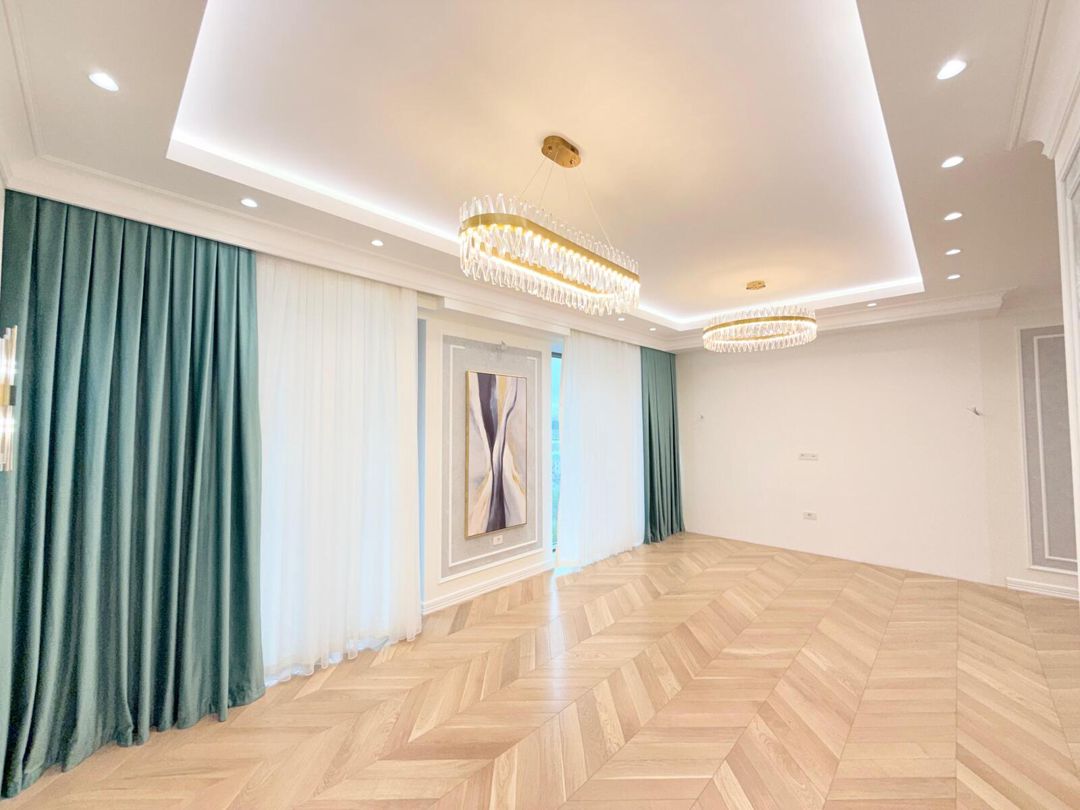 Satılır 4 otaqlı yeni tikili 180 m² — Mənzil, Bakı