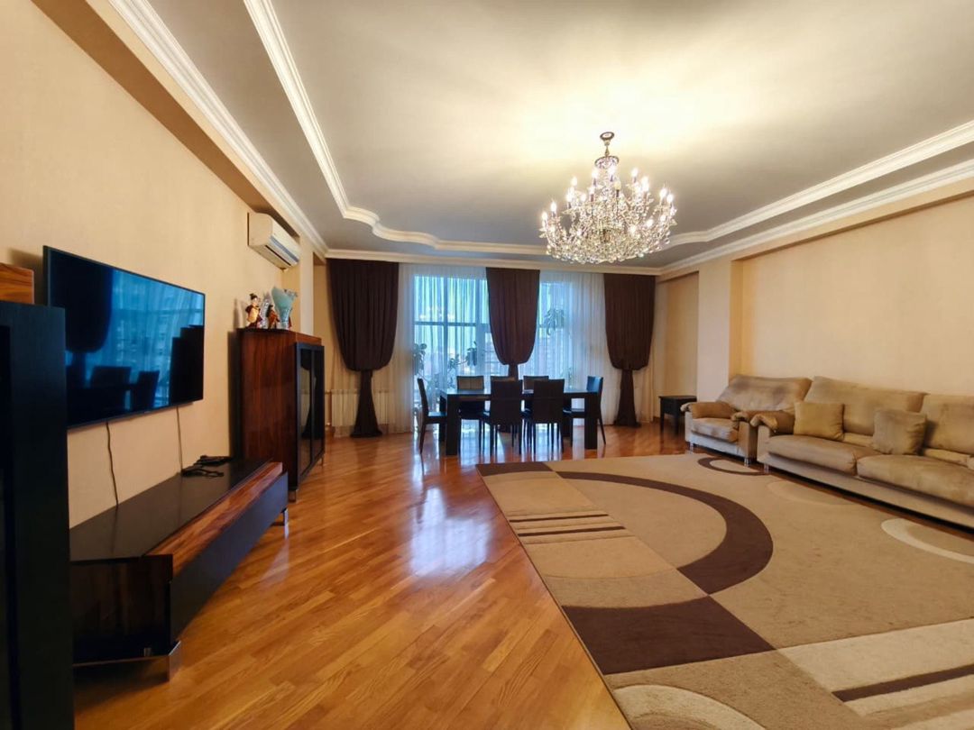 Satılır 4 otaqlı yeni tikili 180 m² — Mənzil, Bakı (3)