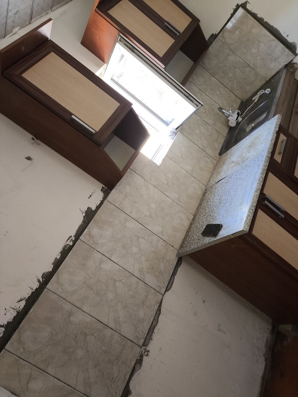 Binəqədi 20 yanvar yolu üzərində Ev kirayə verilir 300 aznə 2 otaq 1 — Ev, villa, Bakı (3)