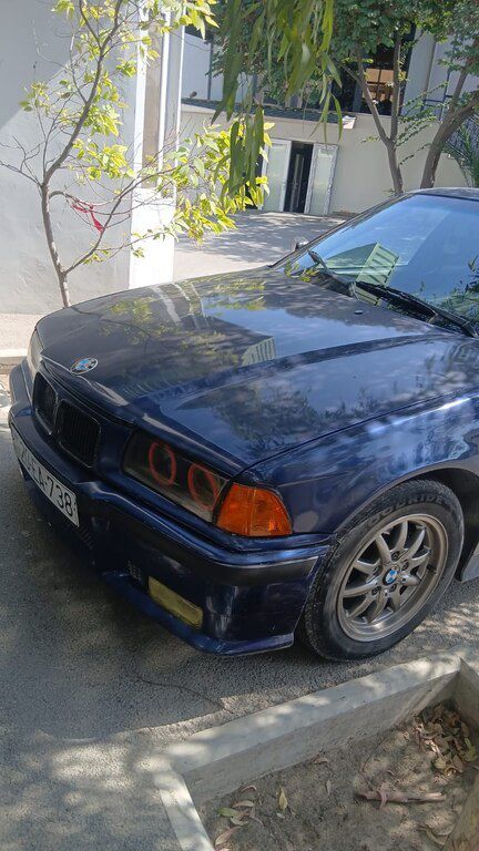 BMW 318, 1.8 L, 1993 il, 254 839 km — Bakı