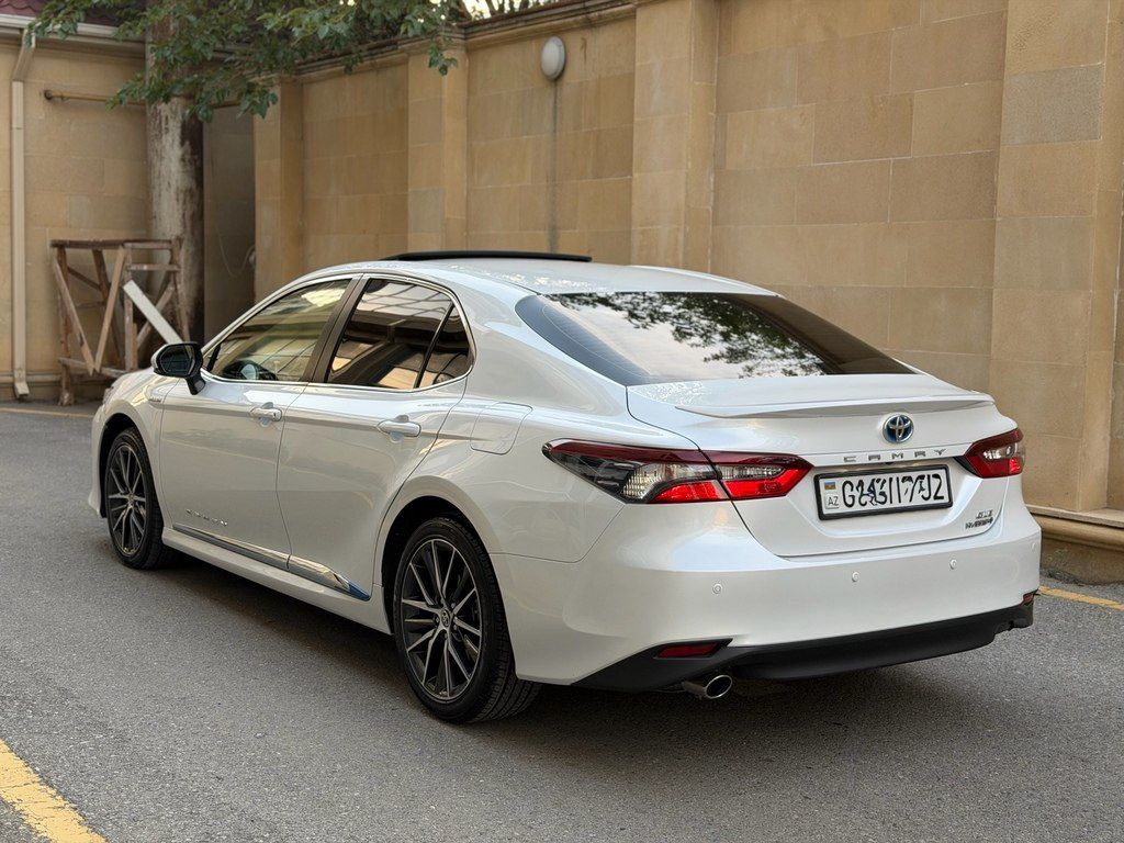 Toyota Camry, 2.5 L, 1.6 kWh, 2023 il, 98 700 km — Avtomobillər, Bakı (4)