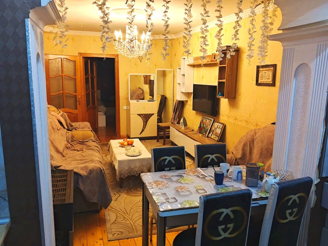 Satılır 4 otaqlı köhnə tikili 75 m² — Mənzil, Bakı (2)