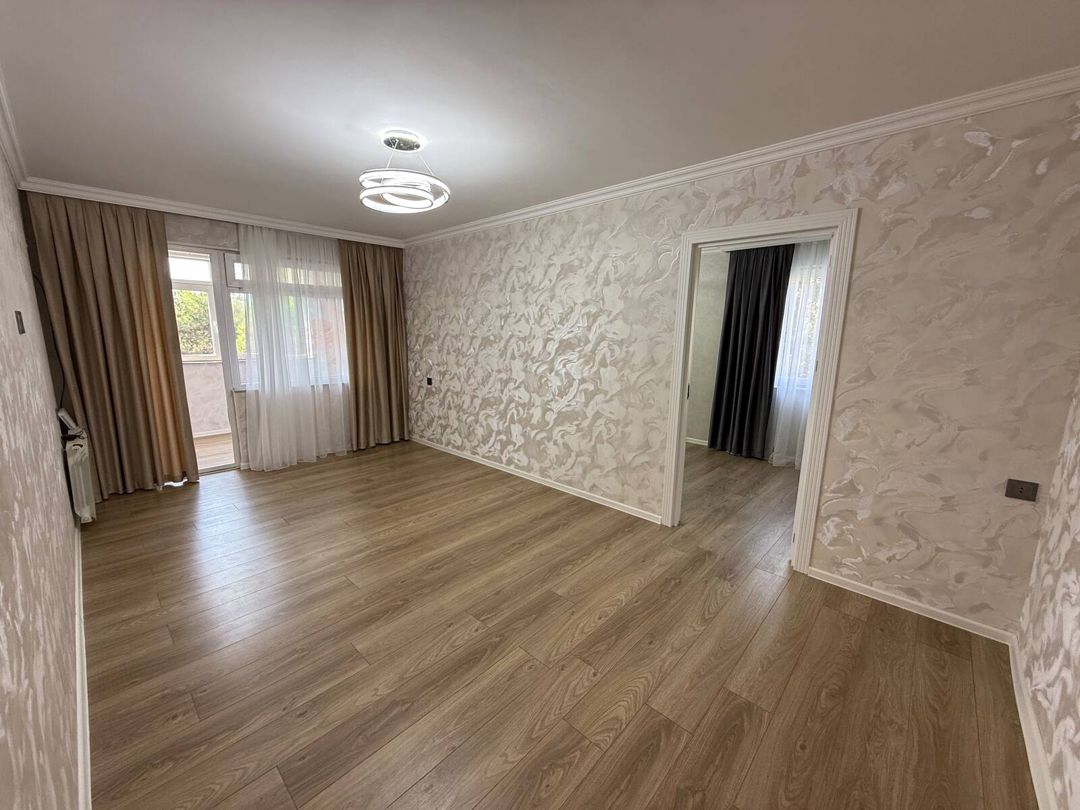 Satılır 2 otaqlı köhnə tikili 55 m² — Mənzil, Bakı