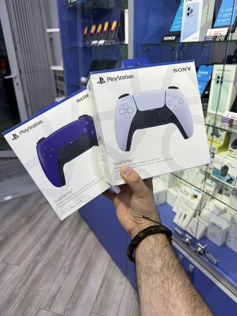Məhsul: Sony PlayStation 5 üçün DualSense simsiz oyun pultu — Qobu