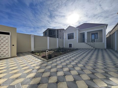 Satılır 4 otaqlı həyət evi/bağ evi 120 m² — Bakı