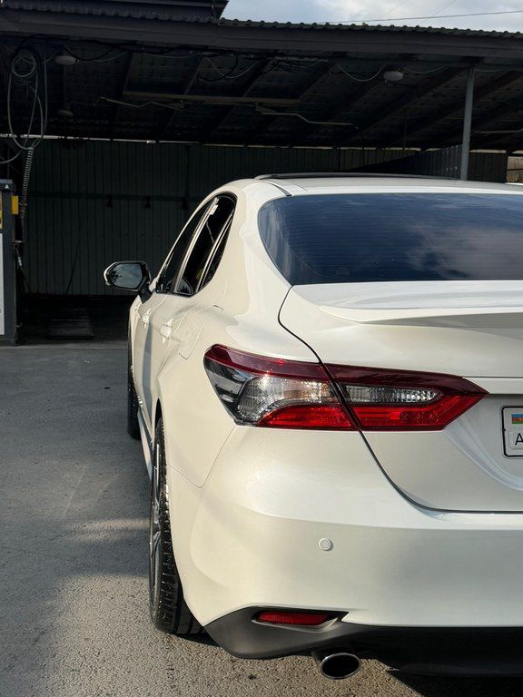 Toyota Camry, 2.5 L, 1.6 kWh, 2023 il, 71 000 km — Avtomobillər, Balakən (6)