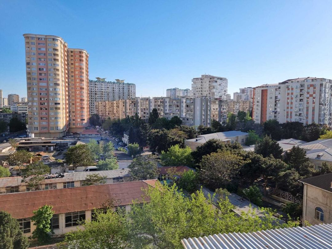 Satılır 2 otaqlı köhnə tikili 65 m² — Mənzil, Bakı (8)
