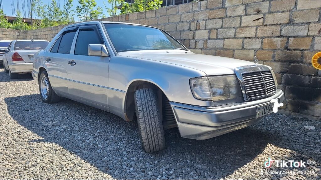 Mercedes-Benz E 220: 2.2 l Sedan 10-ON-893 — Avtomobillər, Quba (8)