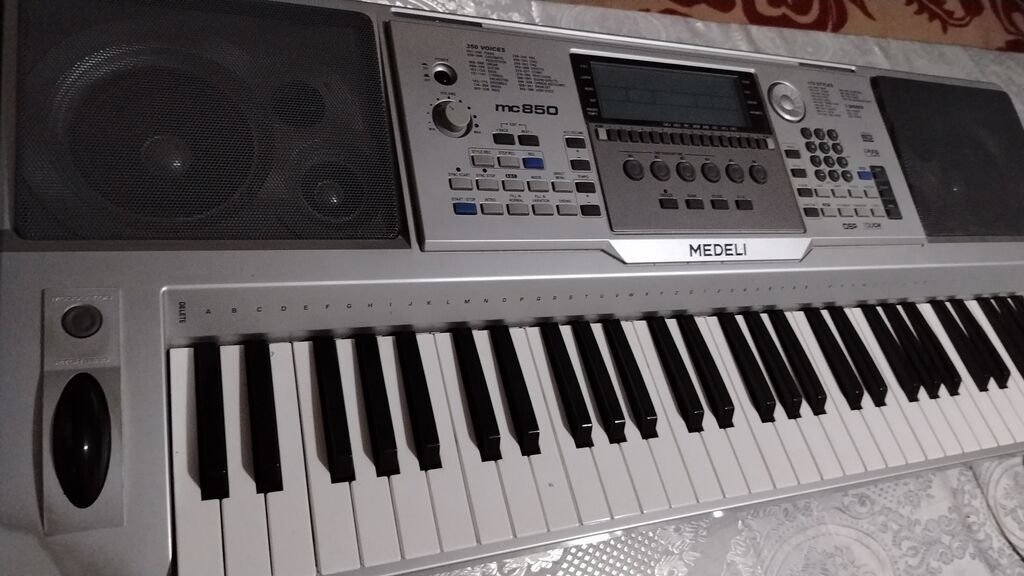 Sintezator, İşlənmiş — Pianino və digər klaviş alətləri, Qusar (2)