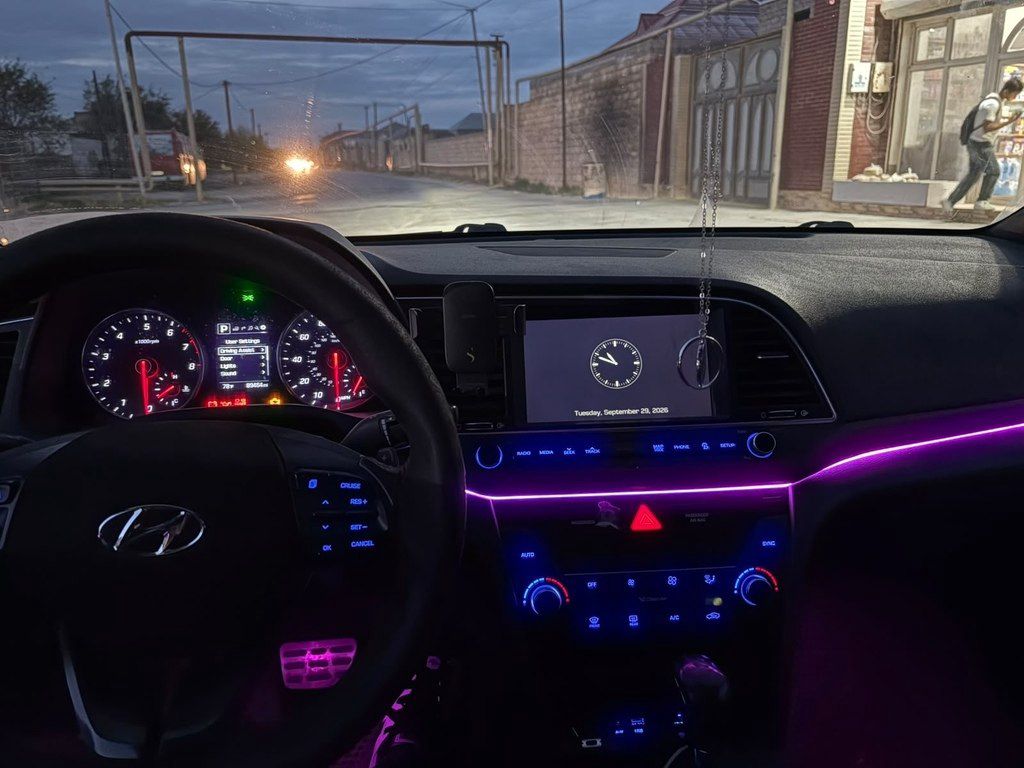 Hyundai Elantra, 1.6 L, 2018 il, 138 000 km — Avtomobillər, Bakı (8)