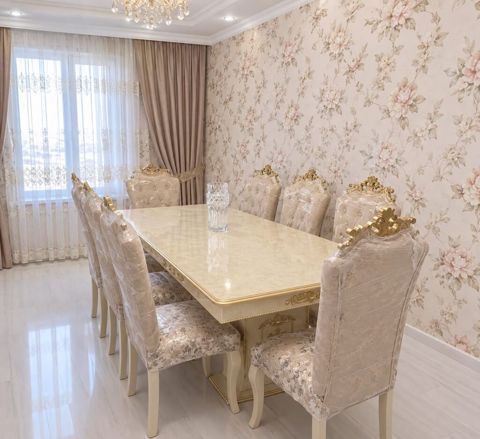Qonaq otağı üçün, İşlənmiş, Dördbucaq masa, 8 stul — Bakı