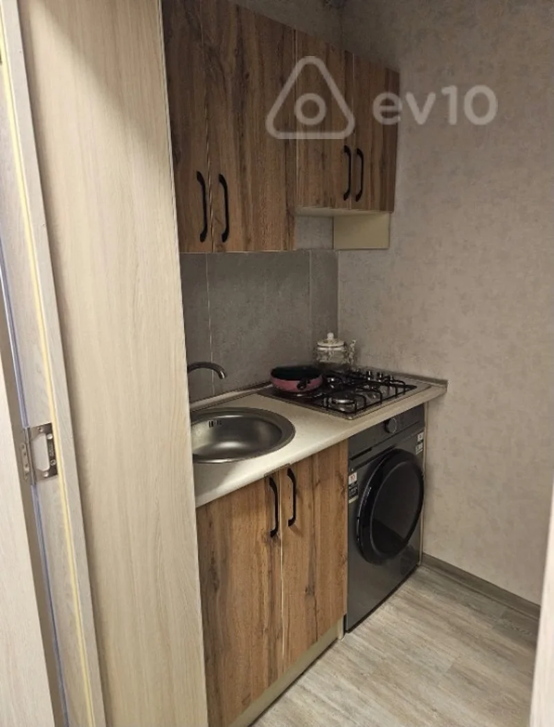 1 otaqlı mənzil, 40 m², Əliağa vahid küçəsi — kirayə — Mənzil, Bakı (5)