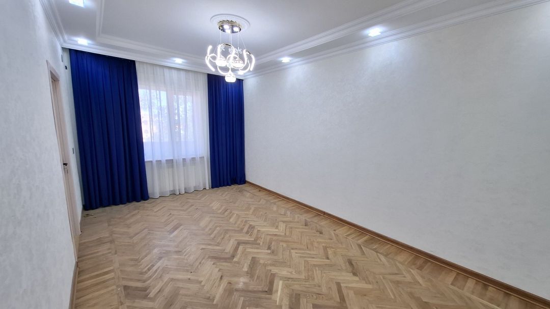 Satılır 2 otaqlı köhnə tikili 55 m² — Mənzil, Bakı (3)