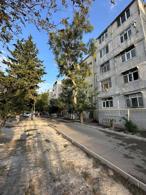 Satılır 1 otaqlı köhnə tikili 45 m² — Bakı