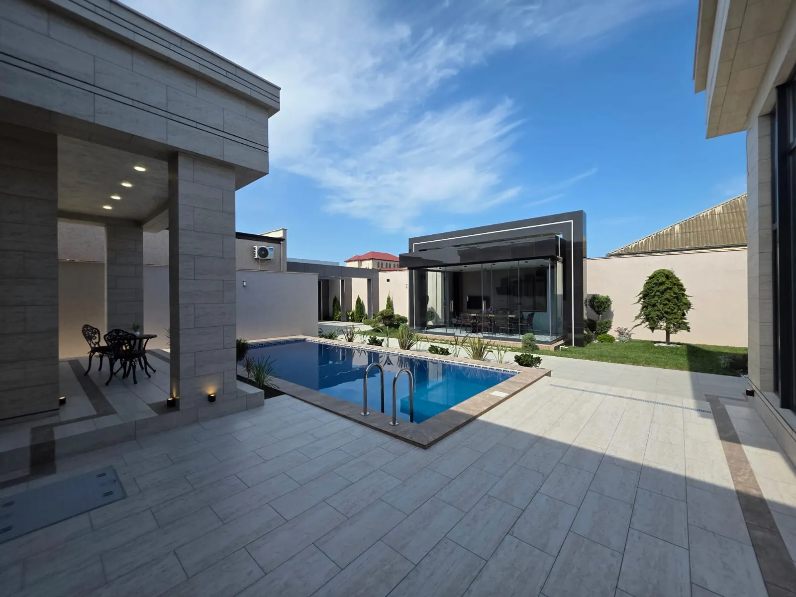 Şüvəlan, 5 otaqlı Həyət evi satılır - 220 m², 1 mərtəbə, 6.5 sot — Ev, villa, Bakı (4)