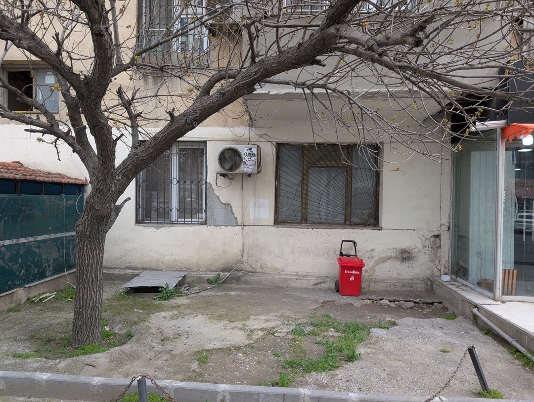 Satılır 3 otaqlı köhnə tikili 70 m² — Mənzil, Bakı (2)
