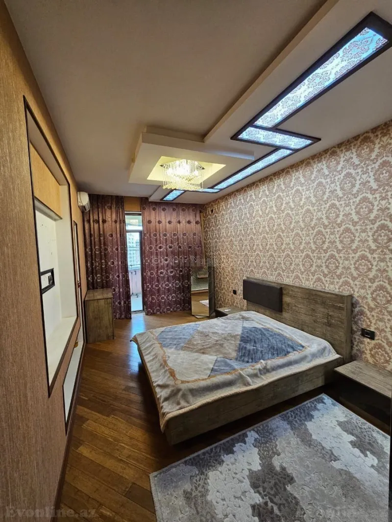 Satılır 4 otaqlı Mənzil Yeni tikili 200 m² Bakı, Yasamal r., Elmlər Akademiyası m — Mənzil, Bakı (5)