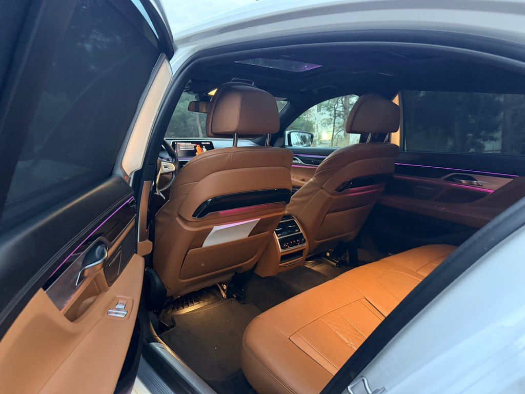 BMW 740, 2.0 L, 9.2 kWh, 2019 il, 137 000 km — Avtomobillər, Bakı (10)