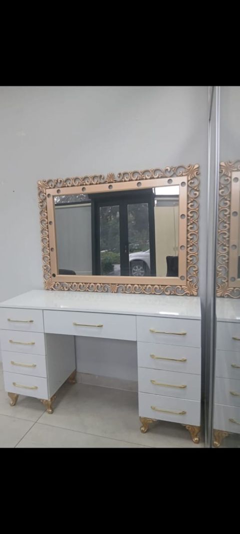 Salon guzgusu satilir 150 Manata Unvan Ehmedli Nermin5 (8646) — Digah