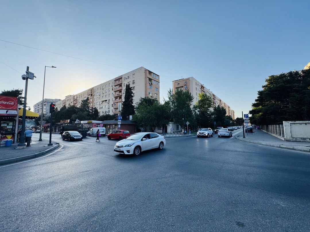 Satılır 3 otaqlı köhnə tikili 85 m² — Mənzil, Bakı (2)