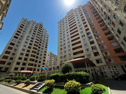 Satılır 4 otaqlı yeni tikili 207 m² — Bakı