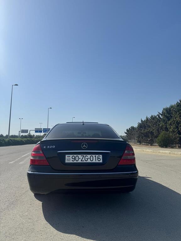 Mercedes E 320, 3.2 L, 2003 il, 317 000 km 90-ZG-016 — Avtomobillər, Bakı (3)