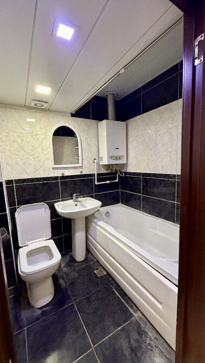 Satılır 1 otaqlı köhnə tikili 36 m² — Mənzil, Bakı (12)