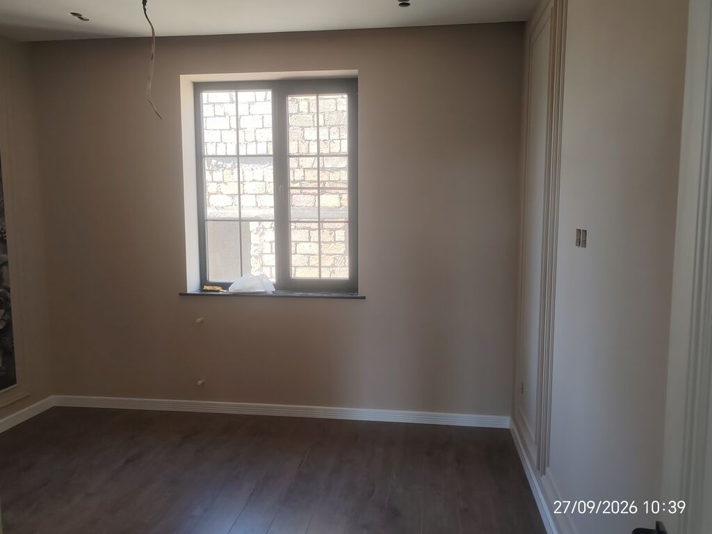Parket döşəmə xidməti – balıqquyruğu (herringbone) və düz xətt dizaynı — Döşəmə və tavan işləri, Bakı (9)