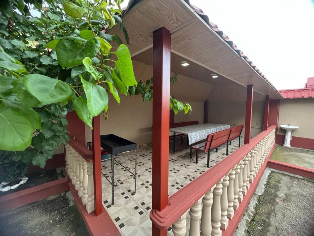 İcarəyə verilir 2 otaqlı həyət evi/bağ evi 150 m² — Ev, villa, Quba (9)