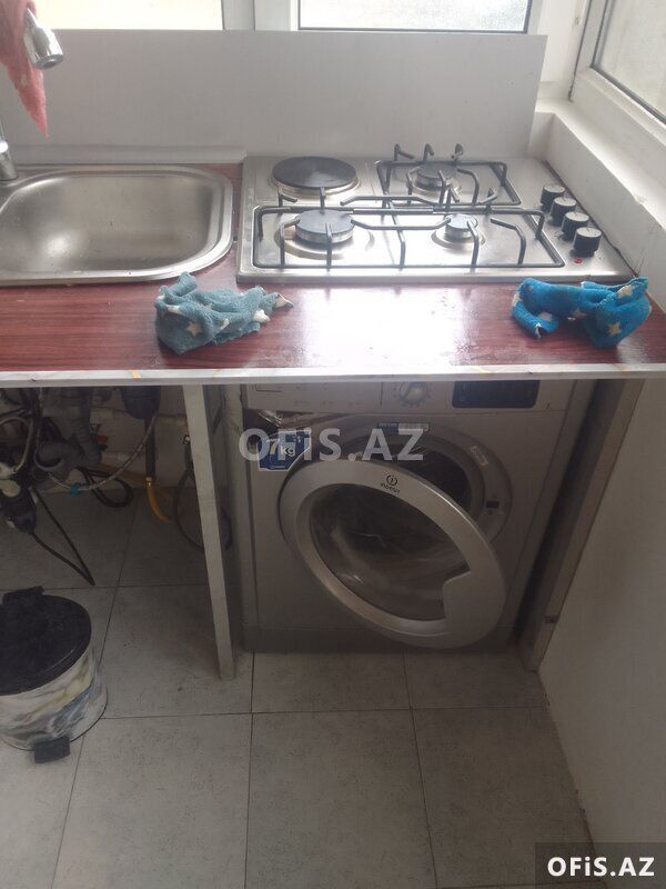 Köhnə tikili Kirayə Verilir Yasamal r., İnşaatçılar m., 5 otaq, 35 m² — Mənzil, Bakı (4)