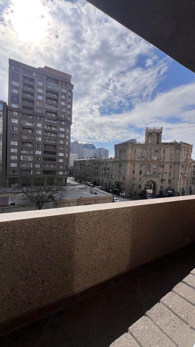 İcarəyə verilir 3 otaqlı yeni tikili 145 m² — Mənzil, Bakı (11)